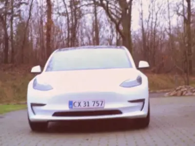 Foto af Tesla Model 3