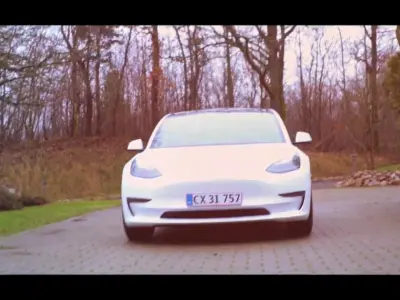 Foto af Tesla Model 3