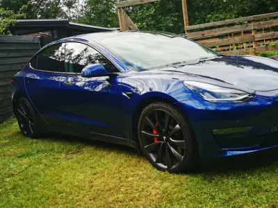 Foto af Tesla Model 3