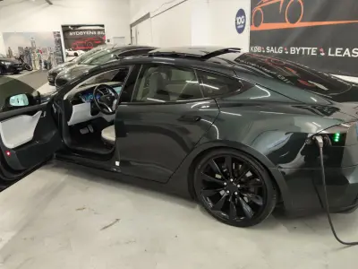 Foto af Tesla Model S
