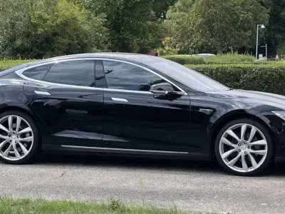 Foto af Tesla Model S