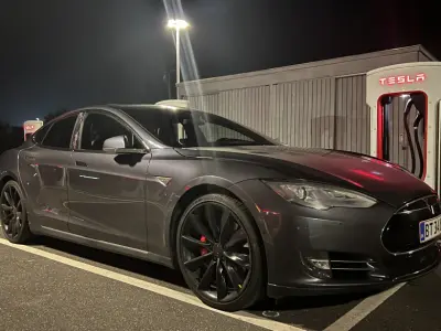 Foto af Tesla Model S