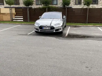 Foto af Tesla Model S