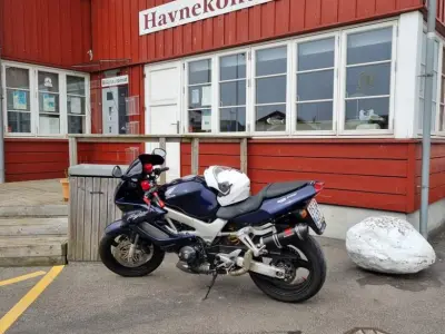 Foto af Honda Vtr1000F