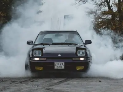 Foto af Mazda 323