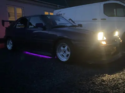 Foto af Mazda 323