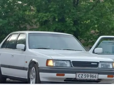 Foto af Mazda 929
