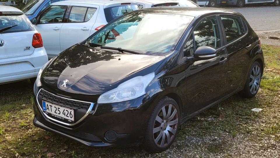 Peugeot 208