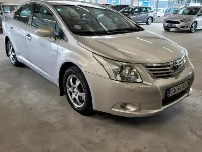Foto af Toyota Avensis Sedan