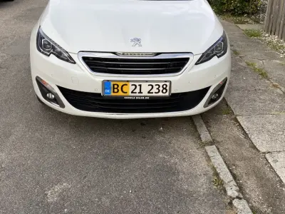 Foto af Peugeot 308 Van