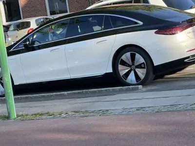 Foto af Mercedes-Benz Eqs