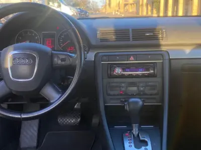Foto af Audi A 4 Limousine