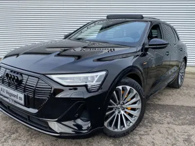 Foto af Audi E-Tron 50