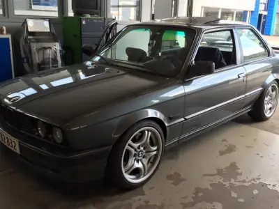 Foto af BMW 325