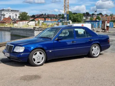 Foto af Mercedes-Benz E 220