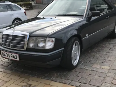 Foto af Mercedes-Benz 300
