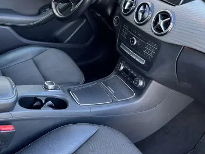 Foto af Mercedes-Benz B Electric Drive