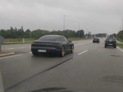 Foto af Porsche Taycan Turbo S