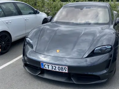 Foto af Porsche Taycan Turbo S
