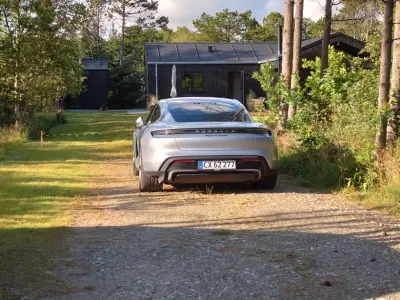Foto af Porsche Taycan Turbo