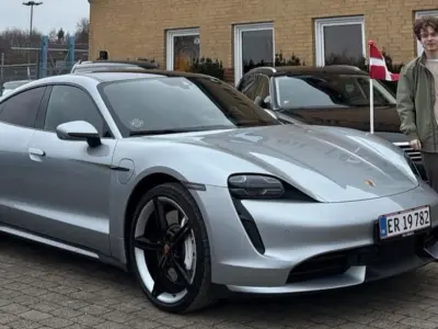 Foto af Porsche Taycan Turbo