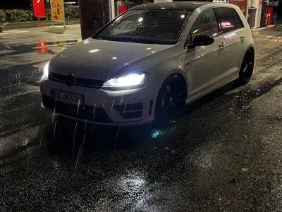 Foto af VW Golf R