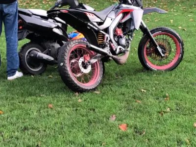 Foto af Aprilia -