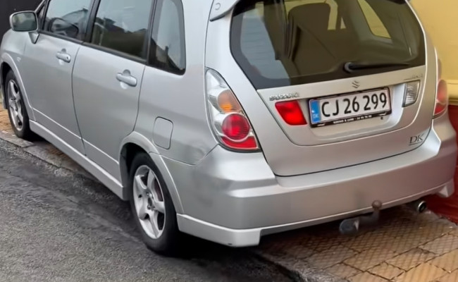 Suzuki Liana 1,6 L CJ26299