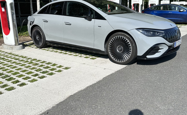 Mercedes-benz Eqe 43 Amg Sedan 4matic EE72345