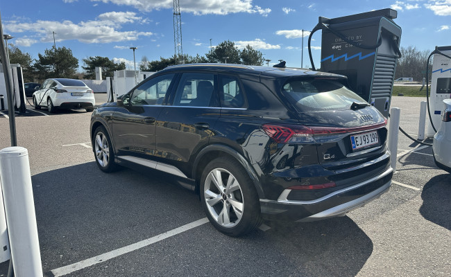 Audi Q4 E-tron 45 E-tron EJ93199