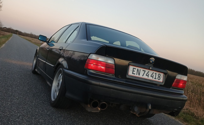 Bmw 3`er Sedan 320 I EN74418