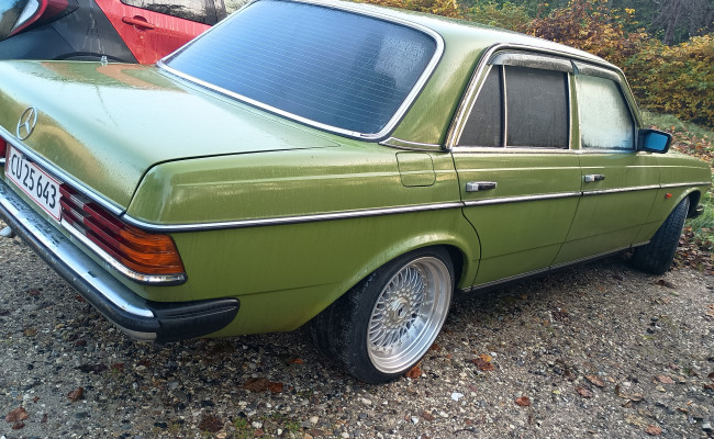 Mercedes-benz - Uoplyst CU25643