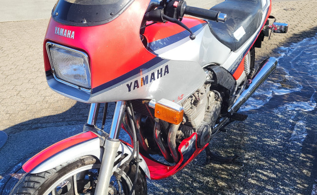 Yamaha Xj 750 EY12596