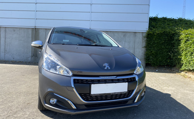 Peugeot 208 Bluehdi 100 5d DT14241