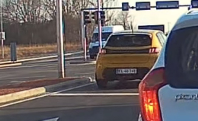 Peugeot 208 Bluehdi 100 5d EL46741