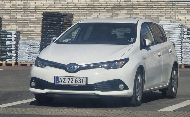 Toyota Auris 1.8 Hybrid Hatchback AZ72631