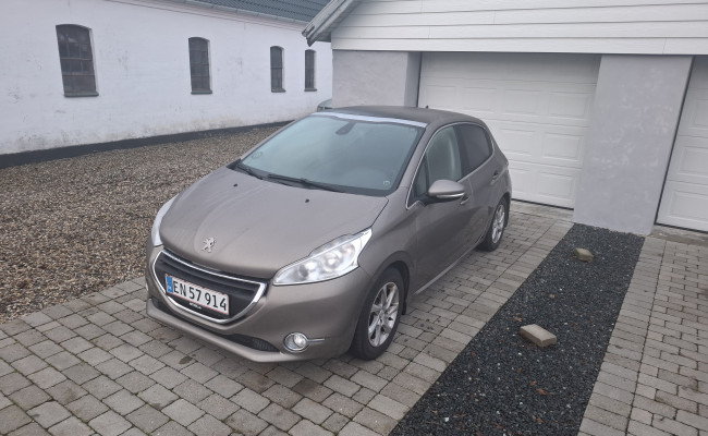Peugeot 208 1.2 Vti 5d EN57914