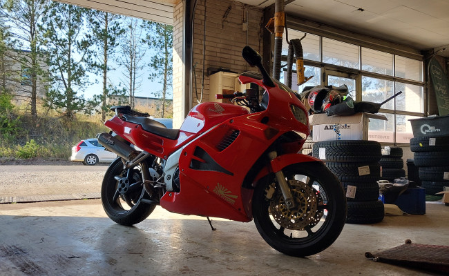 Honda Vfr 750 Uoplyst HK17268