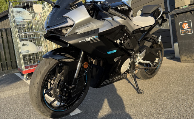 Cfmoto 675sr-r 00 EN34085