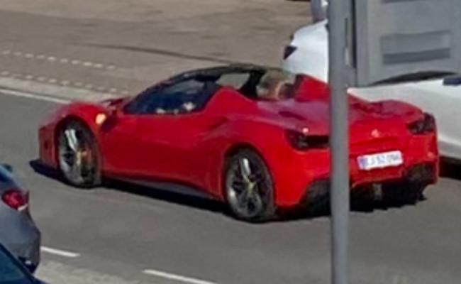 Ferrari 488 Spider EJ52096