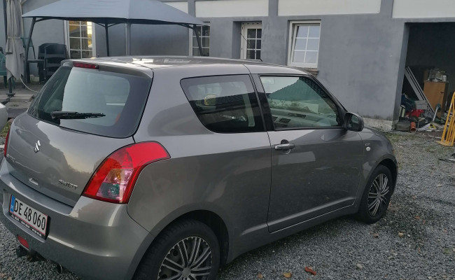 Suzuki Swift 1,3 Ddis DE48060