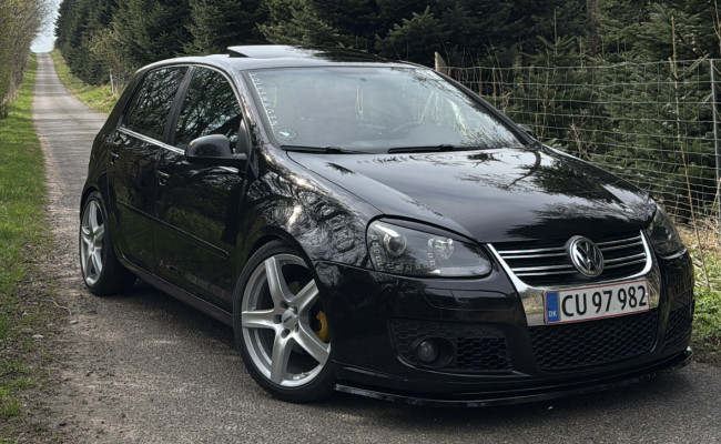 Volkswagen Golf 1,6 CU97982