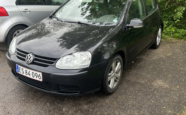 Volkswagen Golf 1,9 Tdi ES84096