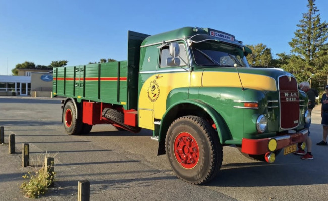 Va B715c2-door - EL2295