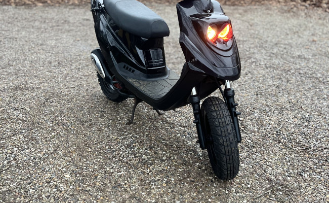 Pgo - Hot 50 Post Scooter FT4668