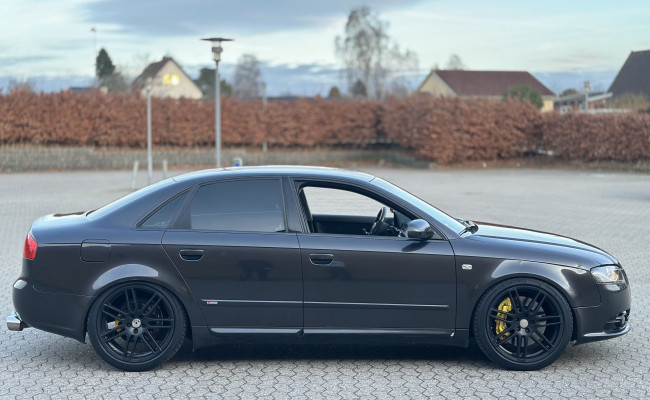 Audi A 4 Limousine 1,8 T EE52849