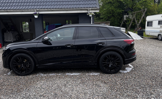 Audi Q4 40 E-tron EE16365