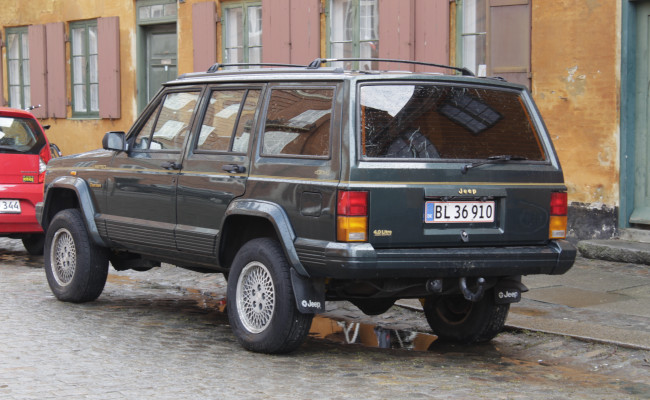 Jeep Cherokee 4,0 Aut. BL36910