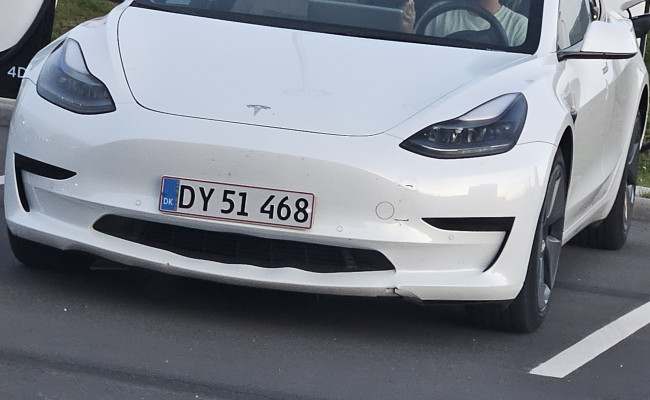 Tesla Model 3 Standard Range Plus 4dr Fixed Ratio DY51468