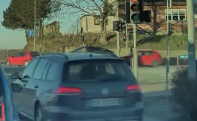 Volkswagen Golf 1,6 Tdi DT15880